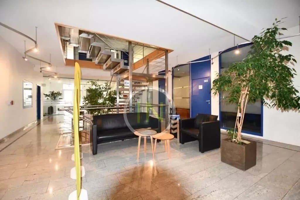 Büro in Windhof, Foto 1