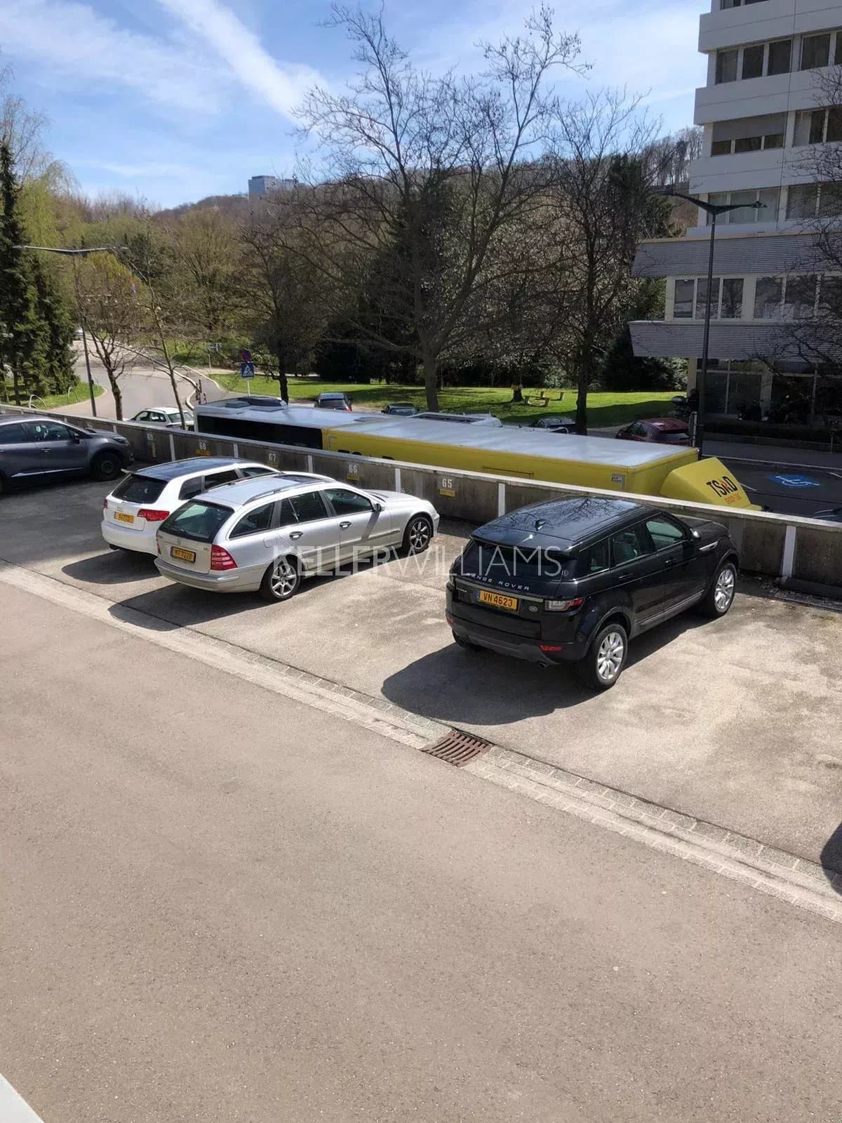 Garage / parking spot in Luxembourg, photo 1