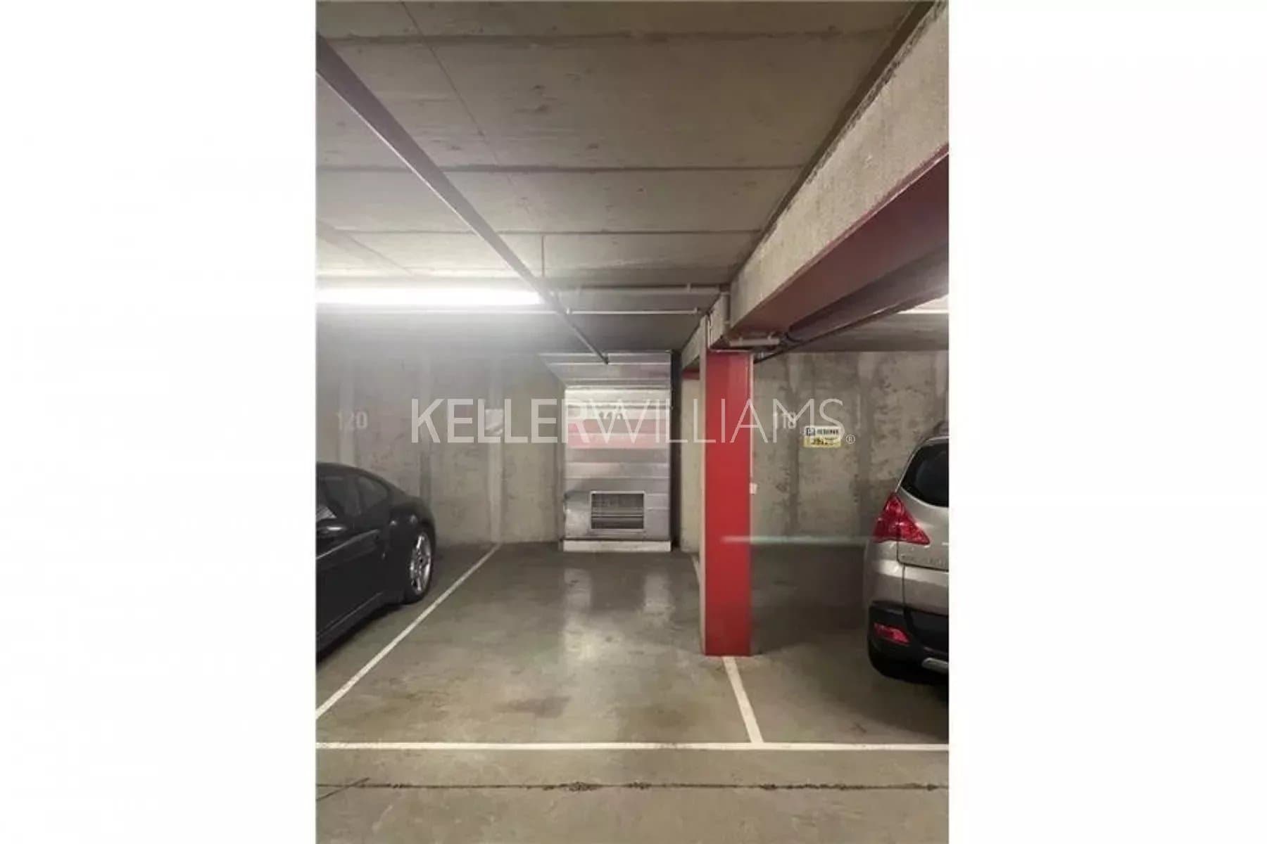 Garage / parking spot in Luxembourg, photo 1