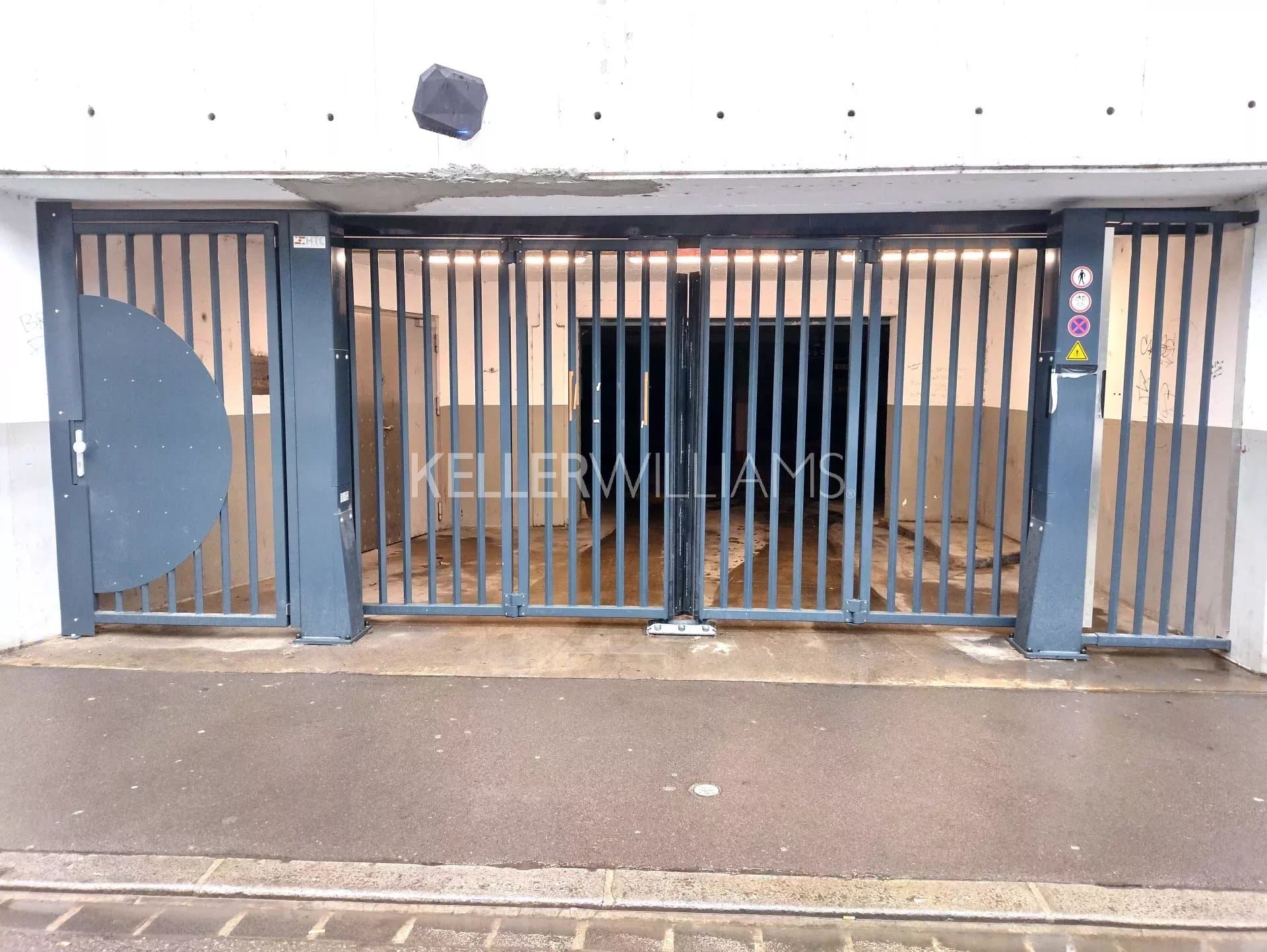 Garage / parking spot in Luxembourg, photo 2