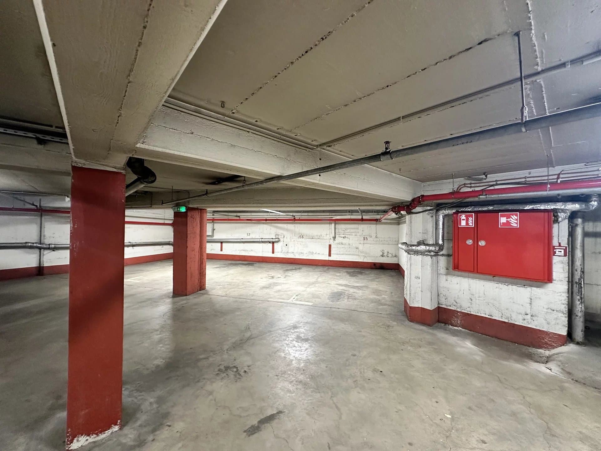 Garage / parking spot in Luxembourg, photo 1