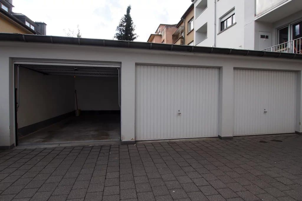 Garage / parking spot in Luxembourg, photo 2